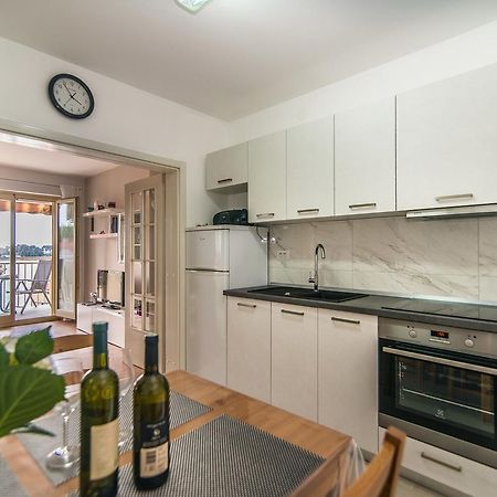 Apartment Vesna Kandlerova Porec Luaran gambar