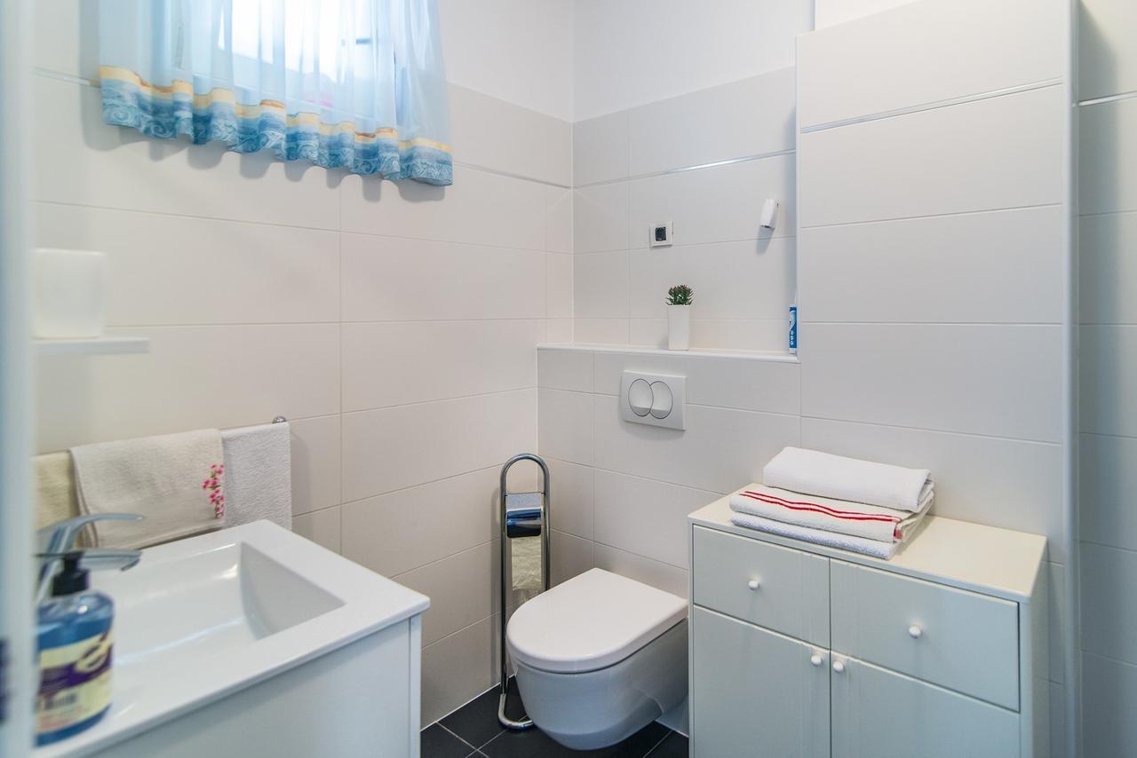 Apartment Vesna Kandlerova Porec Luaran gambar