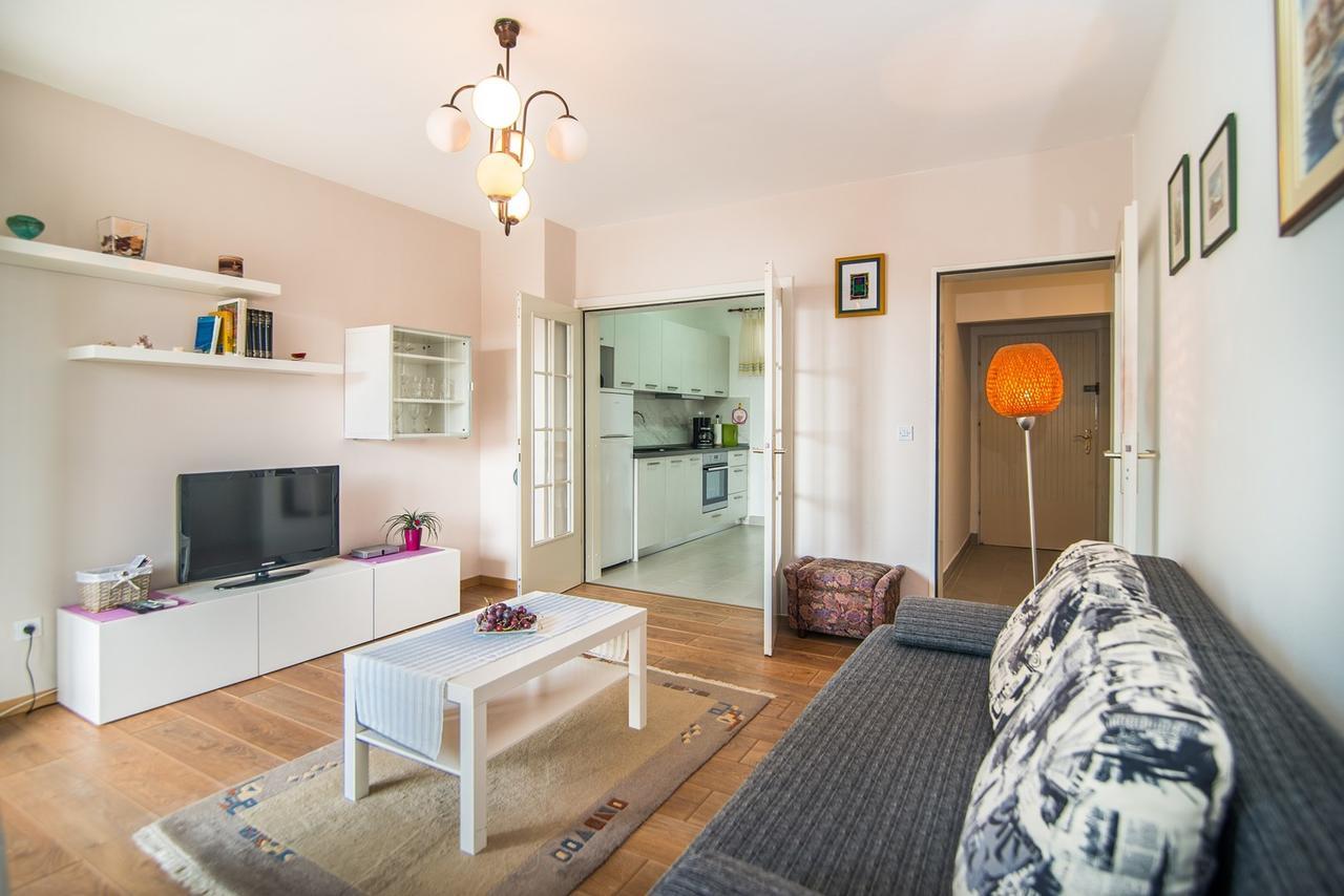 Apartment Vesna Kandlerova Porec Luaran gambar